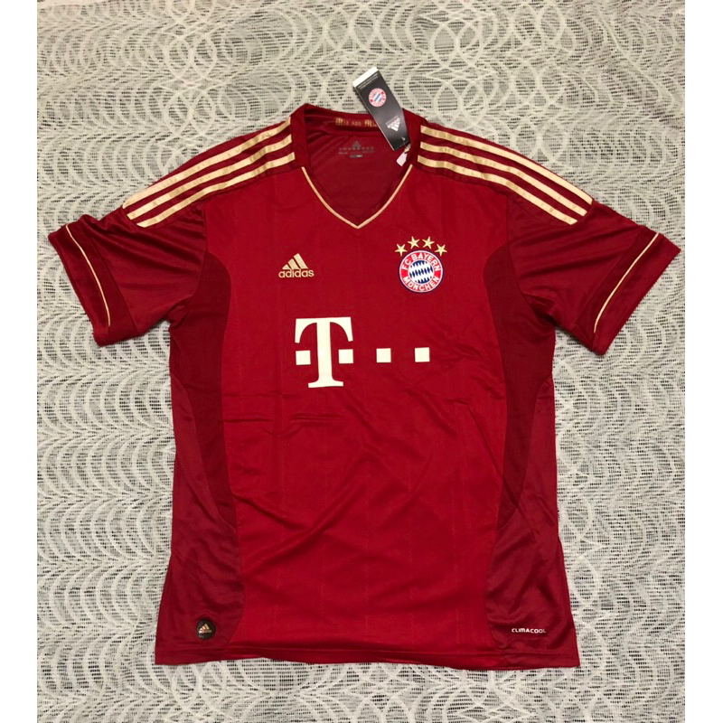 Jersey Bola retro Bayern Munchen home 2012 - BNWT GO