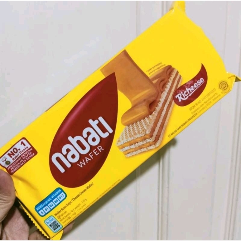 

RICHEESE NABATI WAFER 110GR