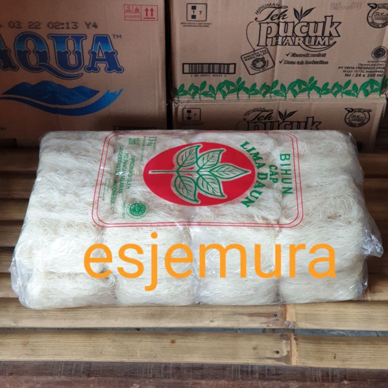 

Cuci gudang Bihun Cap 5 Daun per bal