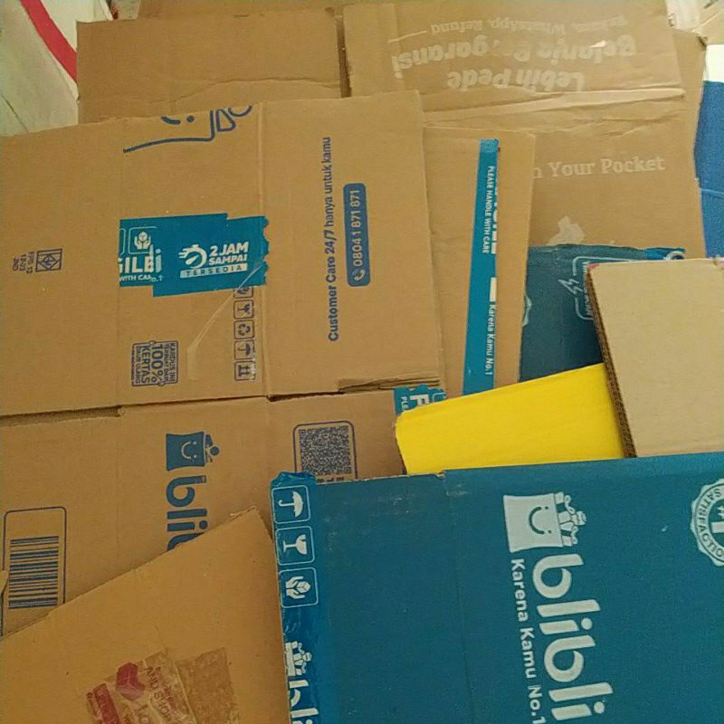 

Kardus Bekas Paket