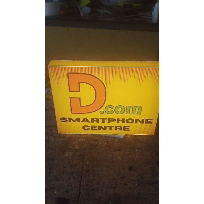 Neon Box Acrylic 1sisi UK. 40cm x 30cm Rp.250.000