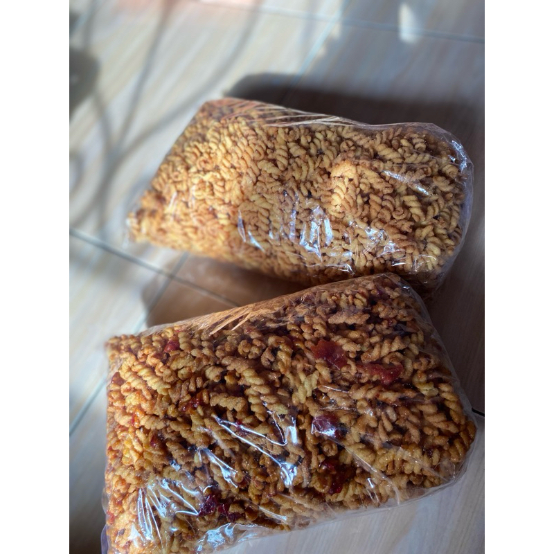 

MAKRONI ENAK UKURAN BADAK RASA PEDAS DAN ASIN SNACK MAKRONI