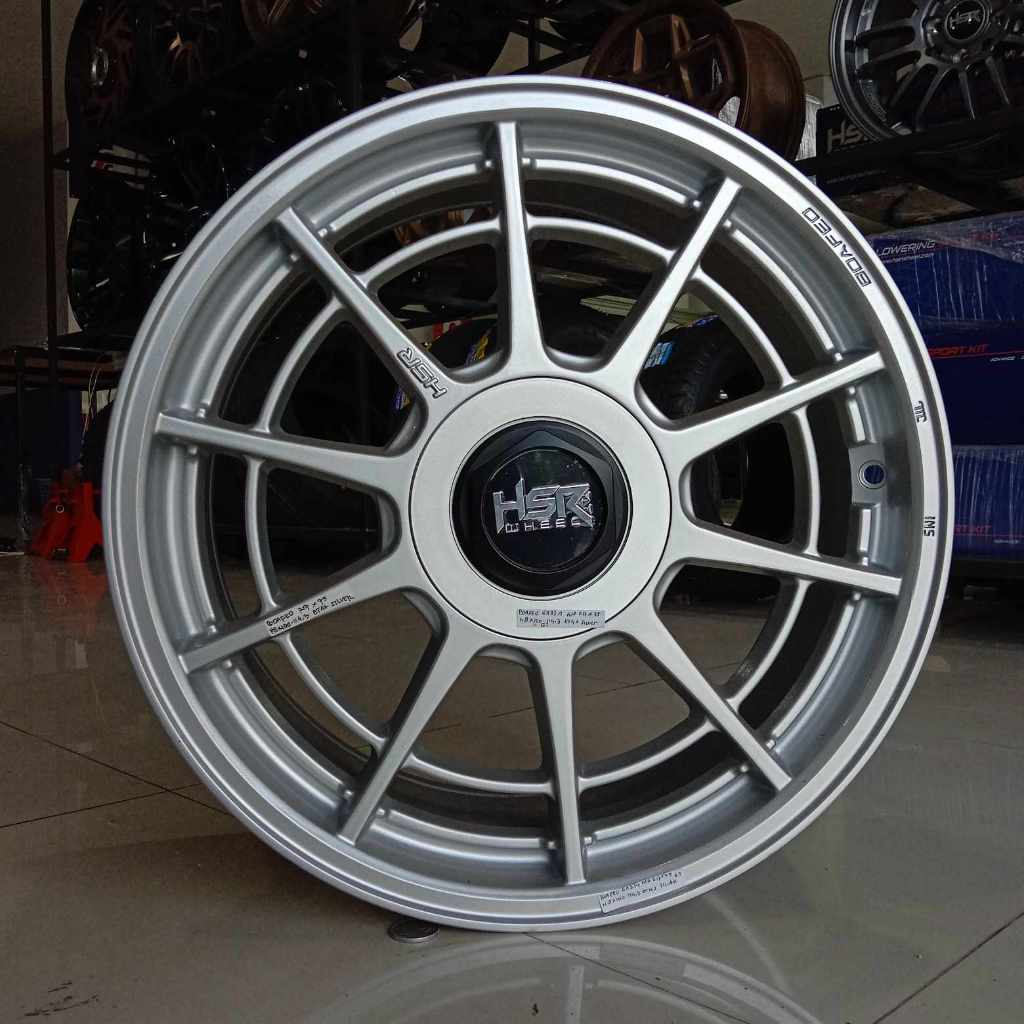 Velg hs boafeo R17 baut 5 mobil innova terios kijang rush ertiga juke dll velg mobil R17 baut 5