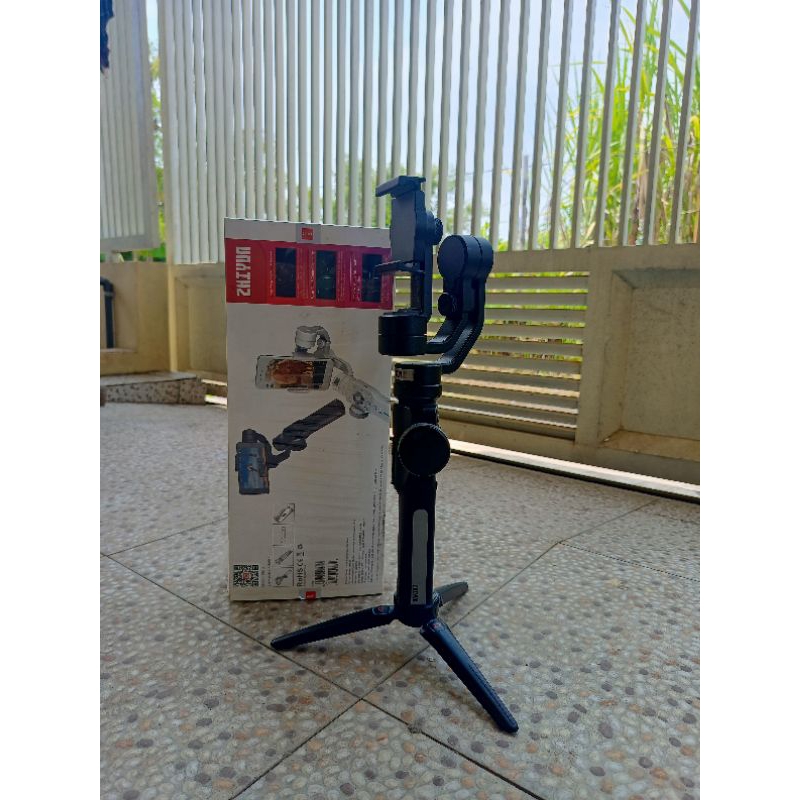 Stabilizer zhiyun smooth 4 Gimbal hp bekas