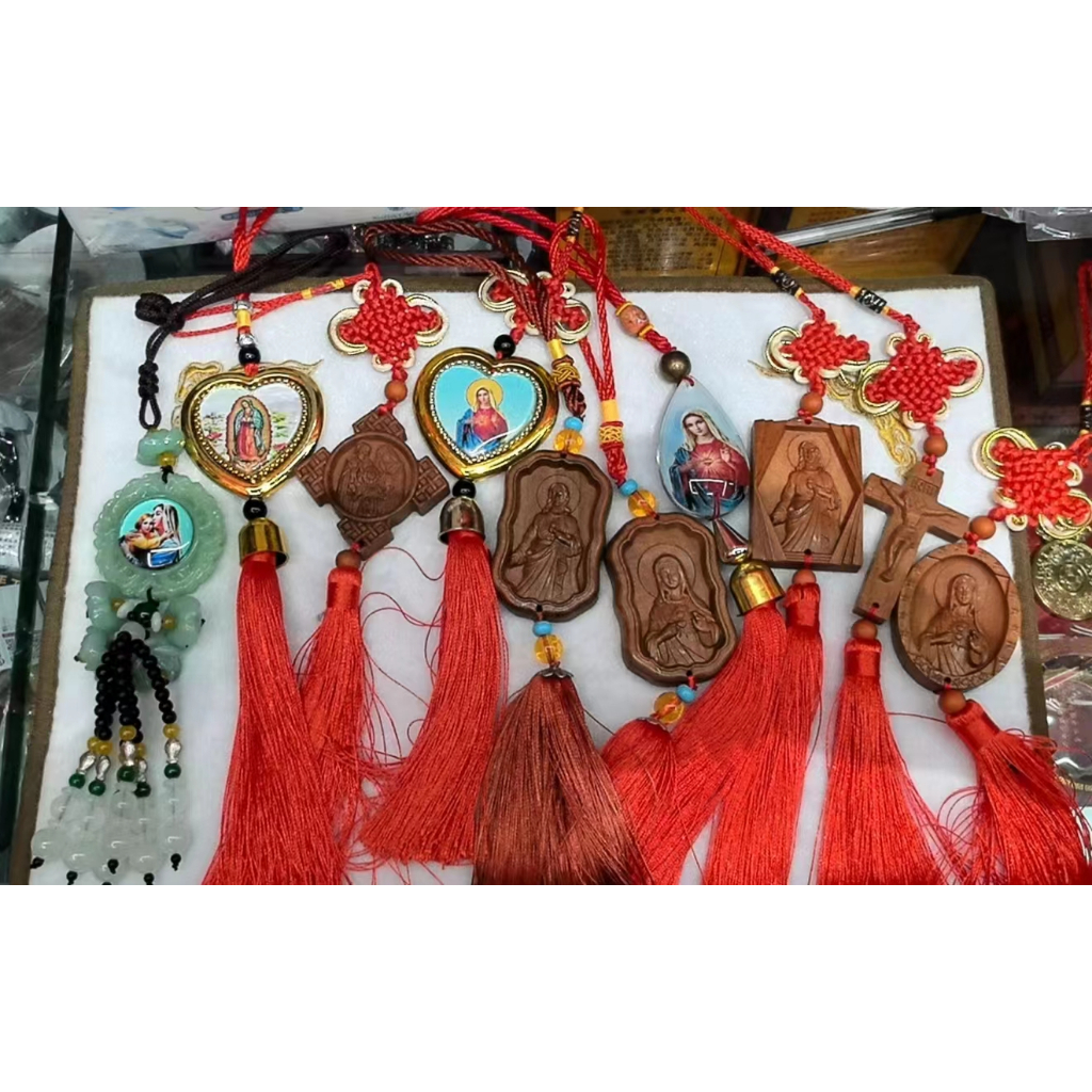 GANTUNGAN HIASAN MOBIL // HIASAN MOBIL YESUS DAN SALIB