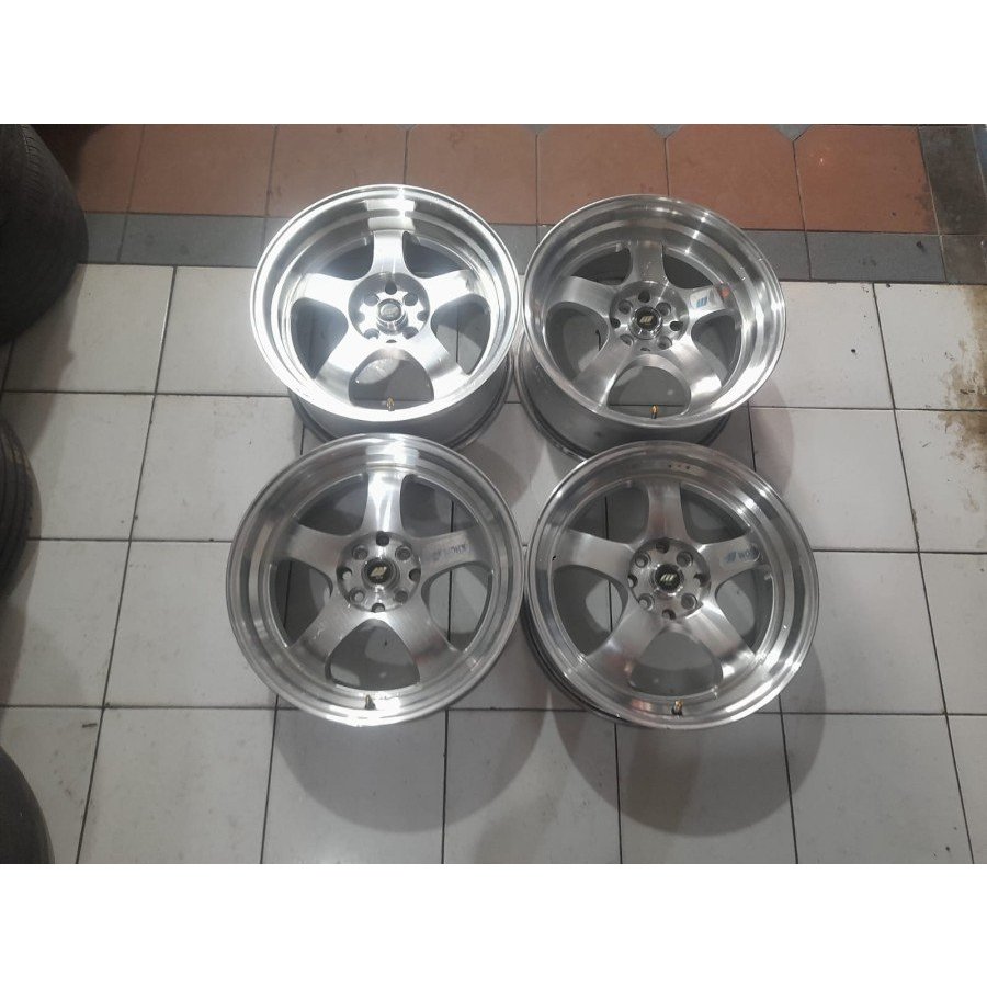 Velg Mobil Bekas Jazz Vios Yaris Mobilio Avanza Swift Baleno WORK MEISTER R17
