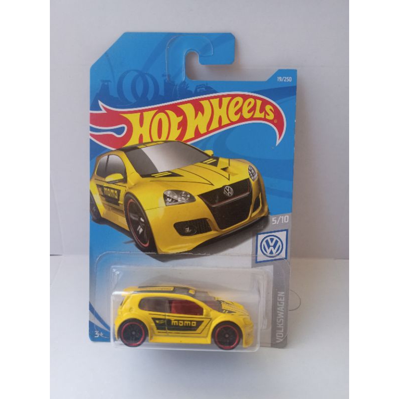 Hot wheels volkswagen golf gti
