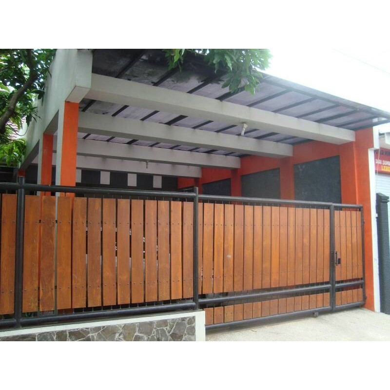 PAGAR MINIMALIS BESI KOMBINASI KAYU MALANG