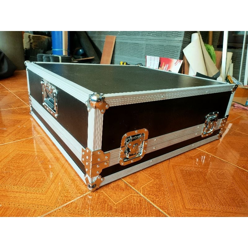 hardcase mixer 24 channel (bisa request ukuran dan warna)