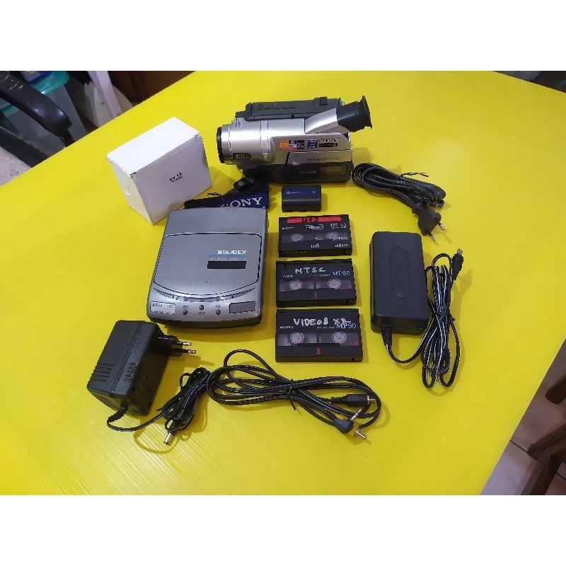 VIBES'80AN HANDYCAM SONY TRV107E THE LEGEND KASET VIDEO8 + REWINDER