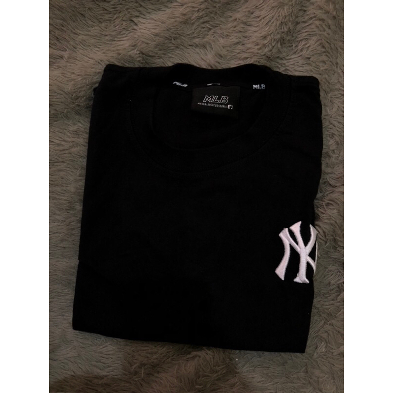 Preloved kaos mlb
