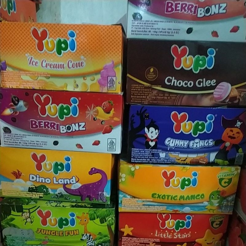 

yupi junglefun yupi gummy fangs aneka yupi 1box