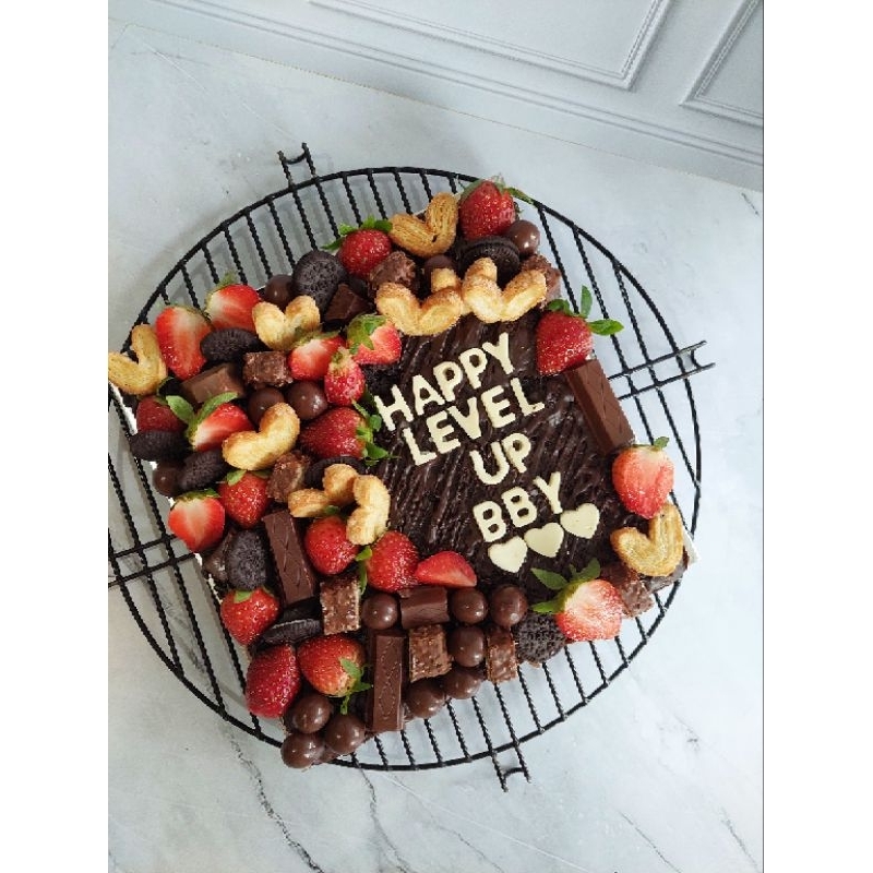 

RB22 BROWNIES HIAS 20X20cm DESAIN A