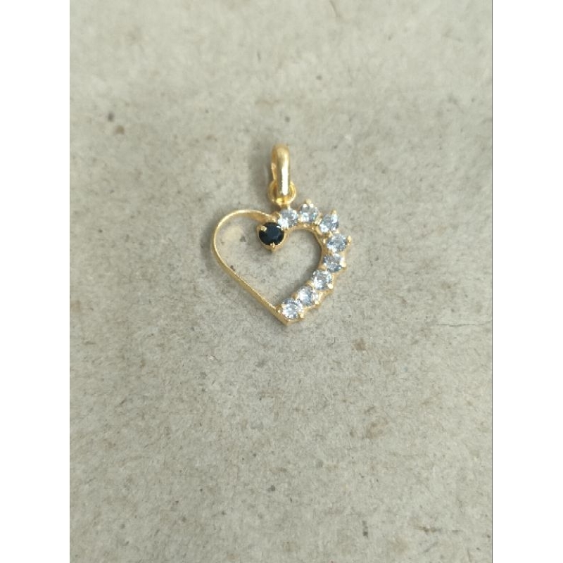 liontin love mata putih tengah hitam 1 gram emas muda