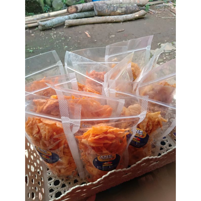 

KERIPIK PANGSIT / KERIPIK KULIT PANGSIT