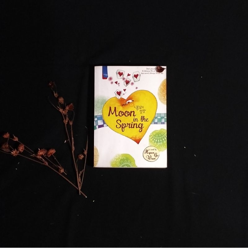 (PRE-LOVED) Moon in The Spring