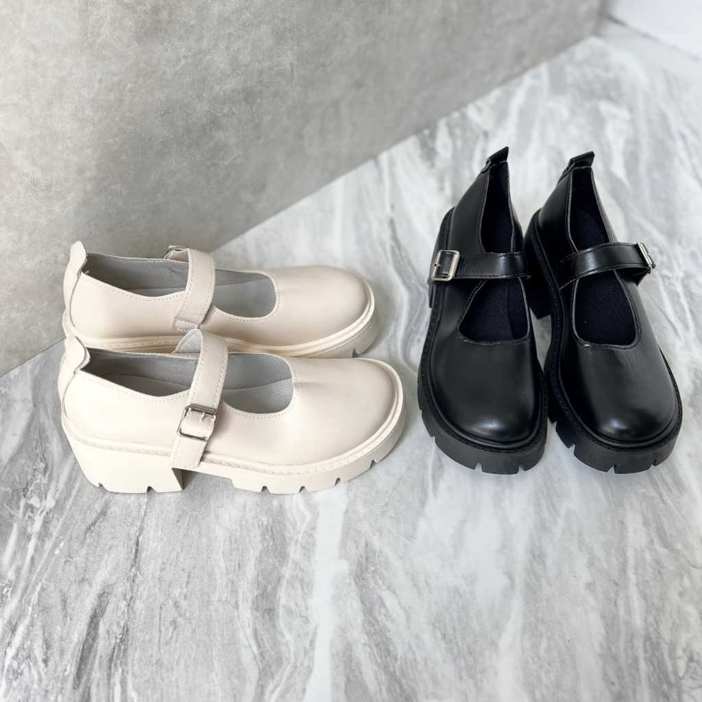 Chunky Mary Jane Shoe (S025)