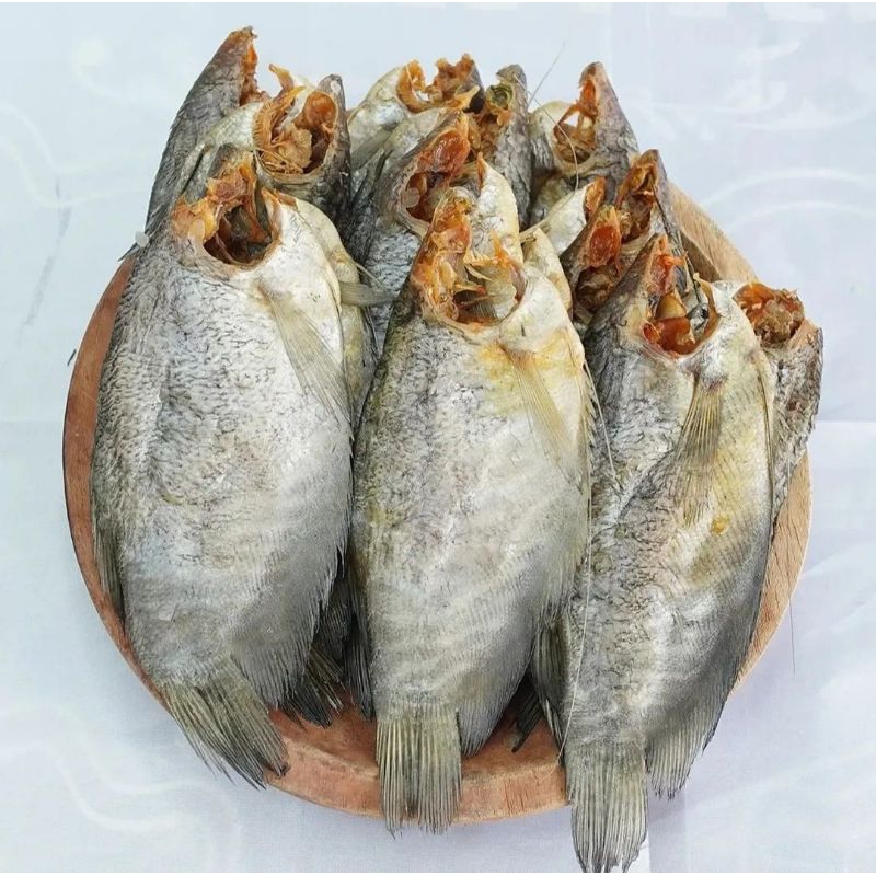

Ikan Asin Sepat / Ikan Sepat UK Besar Kualitas super 1kg