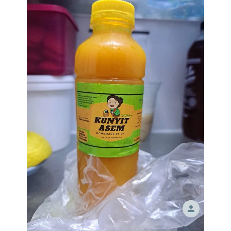 

Jamu Kunyit Asam Homemade 330 ml - Minuman Sehat Herbal Tradisional Kunyit Asem