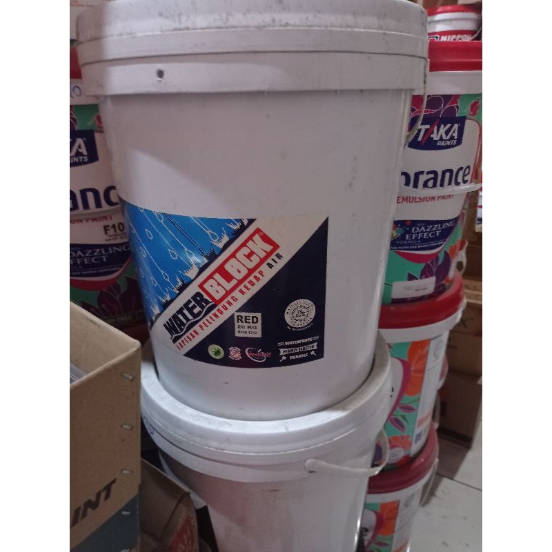 Cat pelapis anti bocor waterblock dari Taka paint kemasan pail isi 25 kg