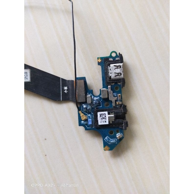 papan cas fleksibel realme c2 oppo a1k