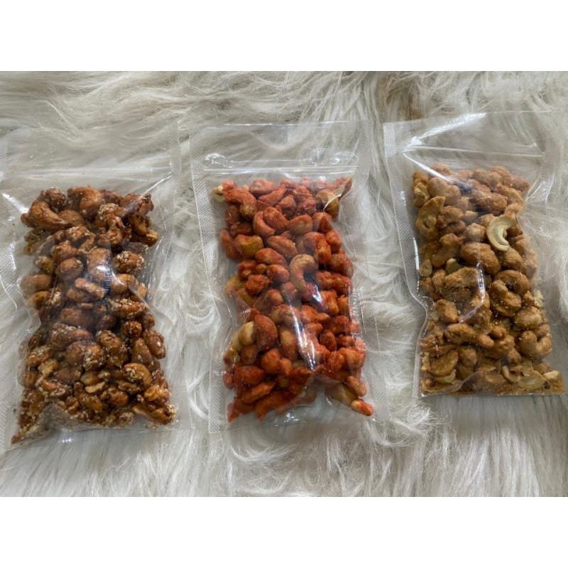 

mete rasa2 250 gr mete madu krispi pedas Thailand wijen/ cemilan sehat oleh-oleh arab