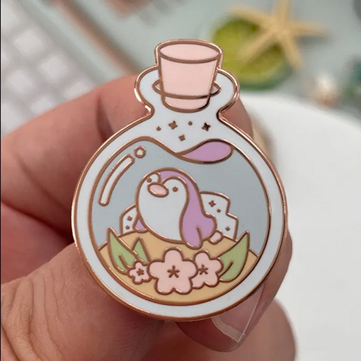 Desain sendiri pin enamel, hard enamel custom. untuk beragam kebutuhan souvenir & pin & aksesoris. S