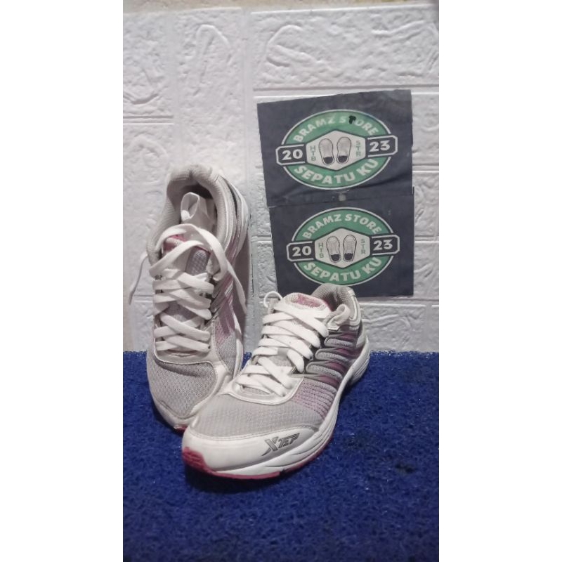 SEPATU SPORT DAN RUNNING XTEP SECOND BRAND PRIA/WANITA FREE KAOS KAKI