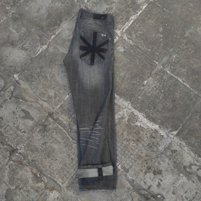 Celana Oakley Denim.