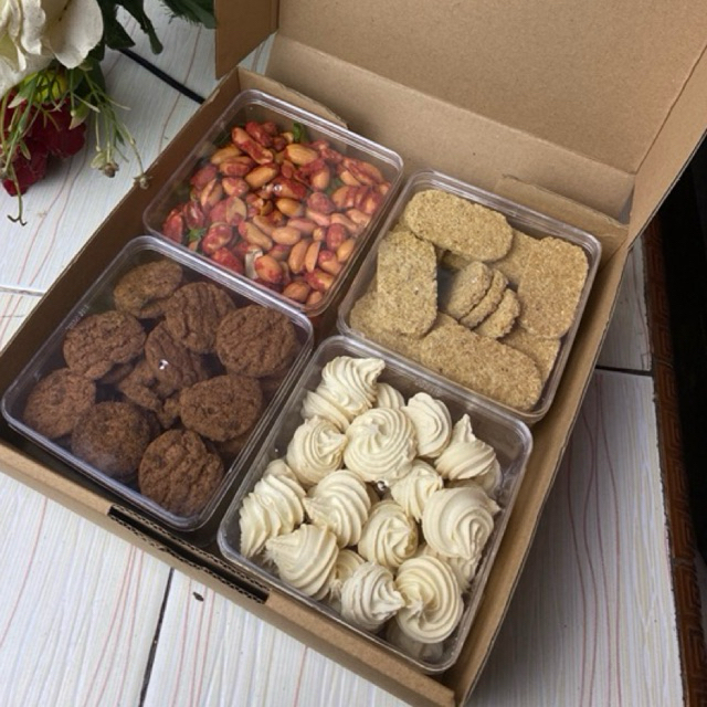 

paket hampers 4 toples