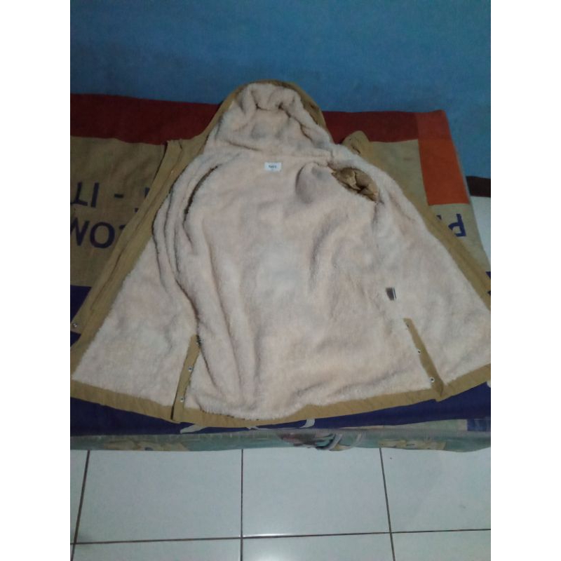 Jaket Sherva