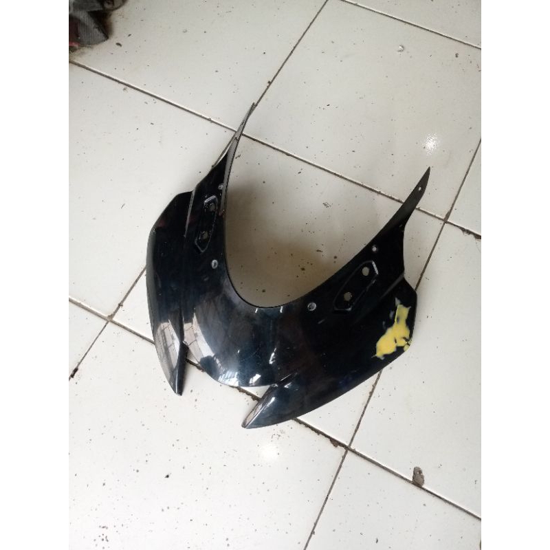 body cowling tameng depan Suzuki GSX 150 bekas original