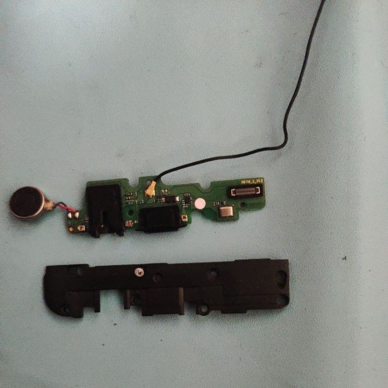 PAPAN CAS KONEKTOR CAS INFINIX HOT 9 PLAY ORI COPOTAN