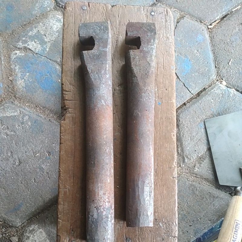 KUNCI BESI BETON AS 16Mm