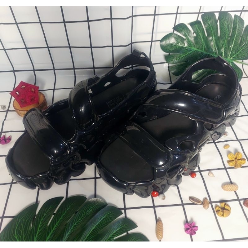 HOW - NEW❤️ SEPATU SENDAL PUFF MELISSA COLLINA STRADA / WOMAN SHOES - HITAM