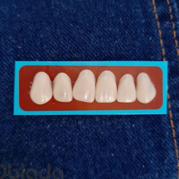 Wow Gigi palsu tipis veneer