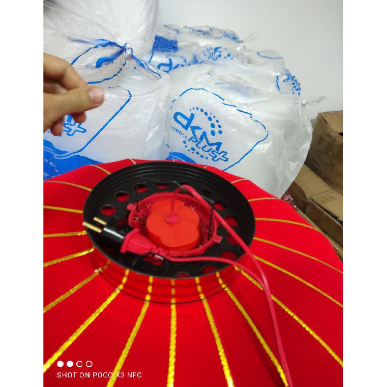 

Ready lampion imlek bahan bludru 58 cm diameter tanpa lampu satuan QB