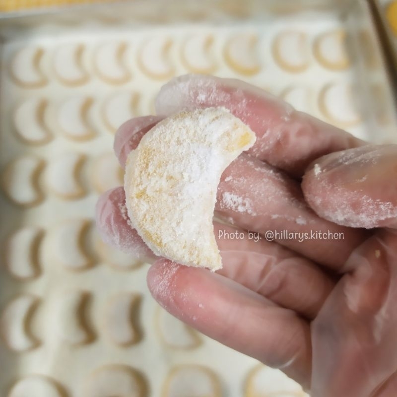 

[Pre-Order] Kue Putri Salju Wisjman Premium 100% Homemade 100% Halal | Kue Kering Lebaran | Kue Kering Idul Fitri | Kue Kering Natal | Kue Kering Imlek