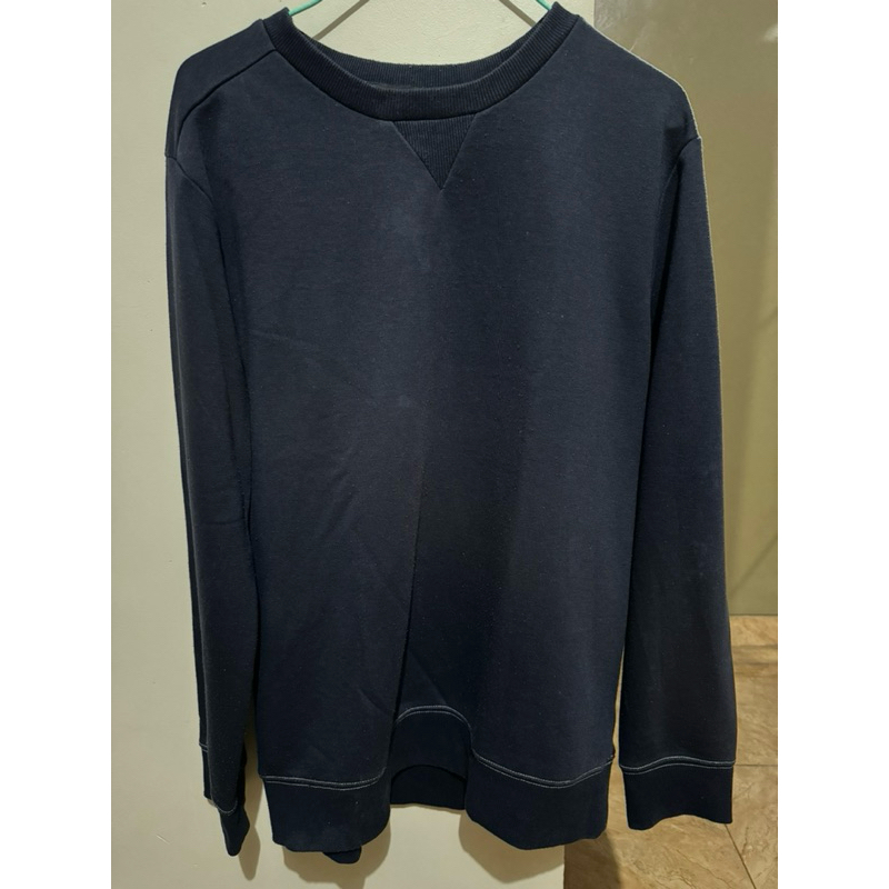 crewneck hitam polos