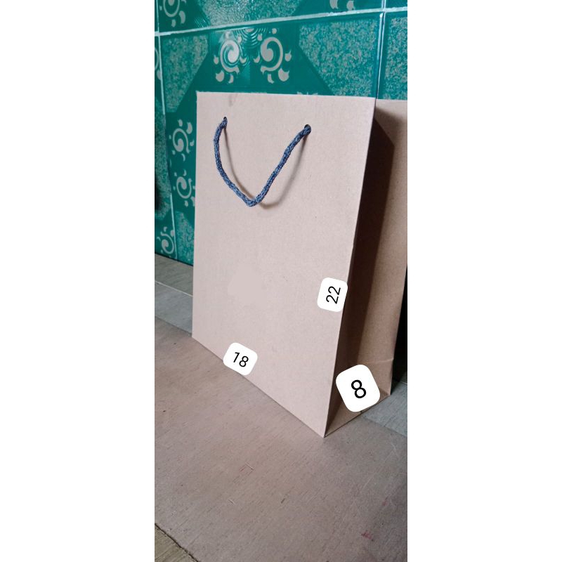 

paper bag / tas kertas 18x8x22