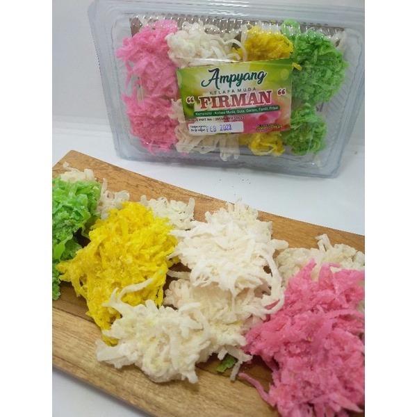 

AMPYANG KELAPA 200 gram / OLEHOLEHJOGJA