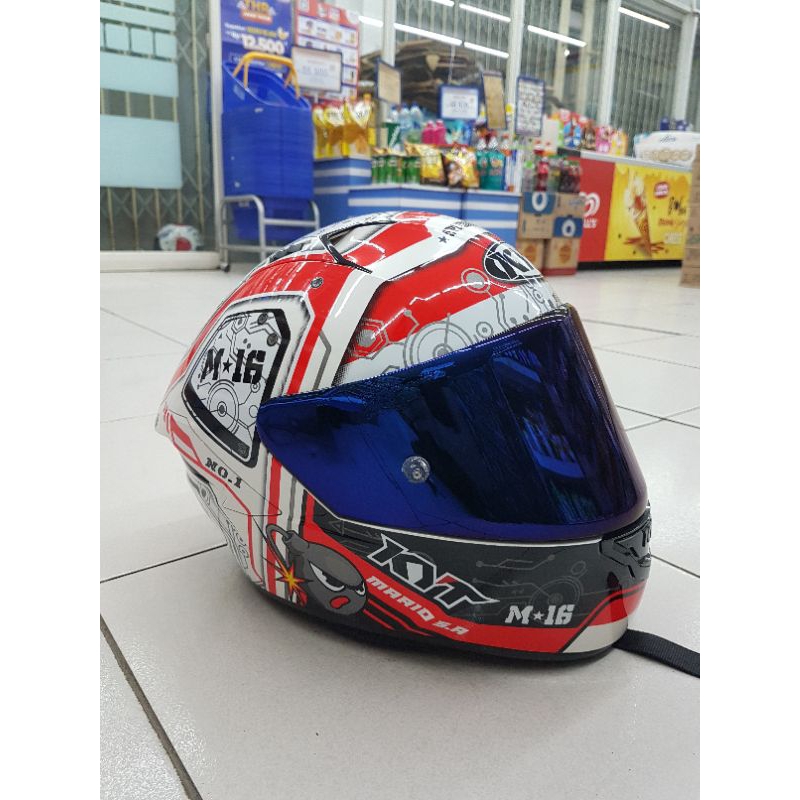 Kyt nfr super mario size M, komplit dus,buku panduan,sarung helm, visor dapat 2 iridium blue, ori ky