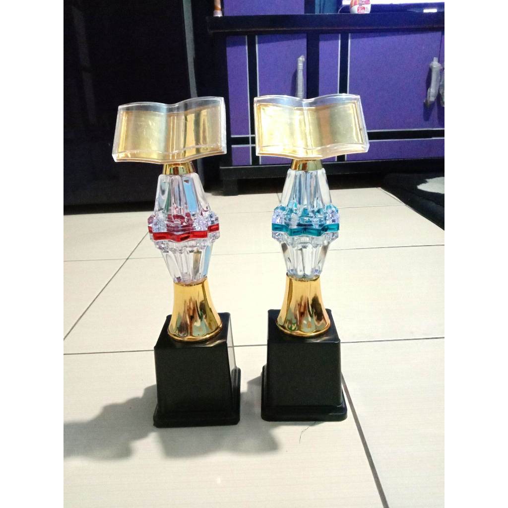 Piala Figur Alquran Trophy Kristal Tropy Loma MTQ