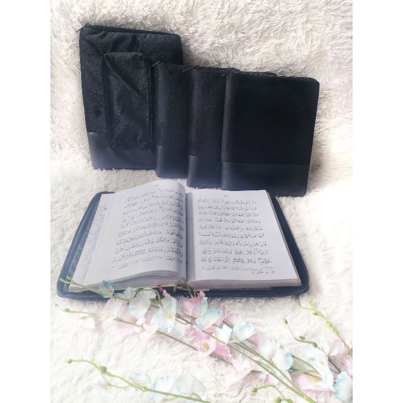 

SAMPUL/COVER QURAN&HADIST LENGKAP/COVER HADIST HIMPUNAN JILID(4SET) & AL-QUR'AN MAKNA BESAR(1SET).