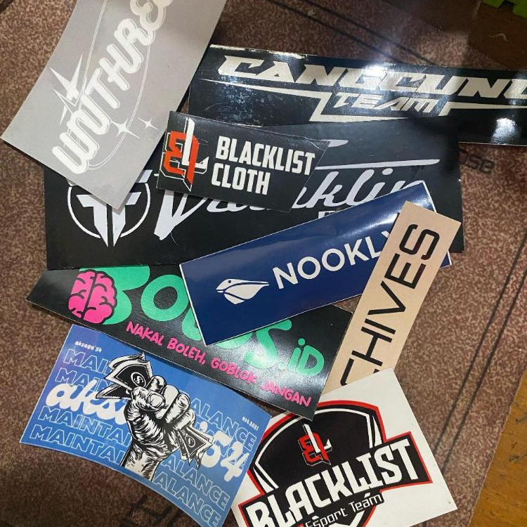 

STIKER PRINTING CUSTOM VINYL LAMINASI