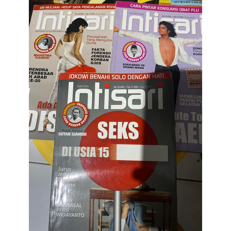 MAJALAH INTISARI BEKAS