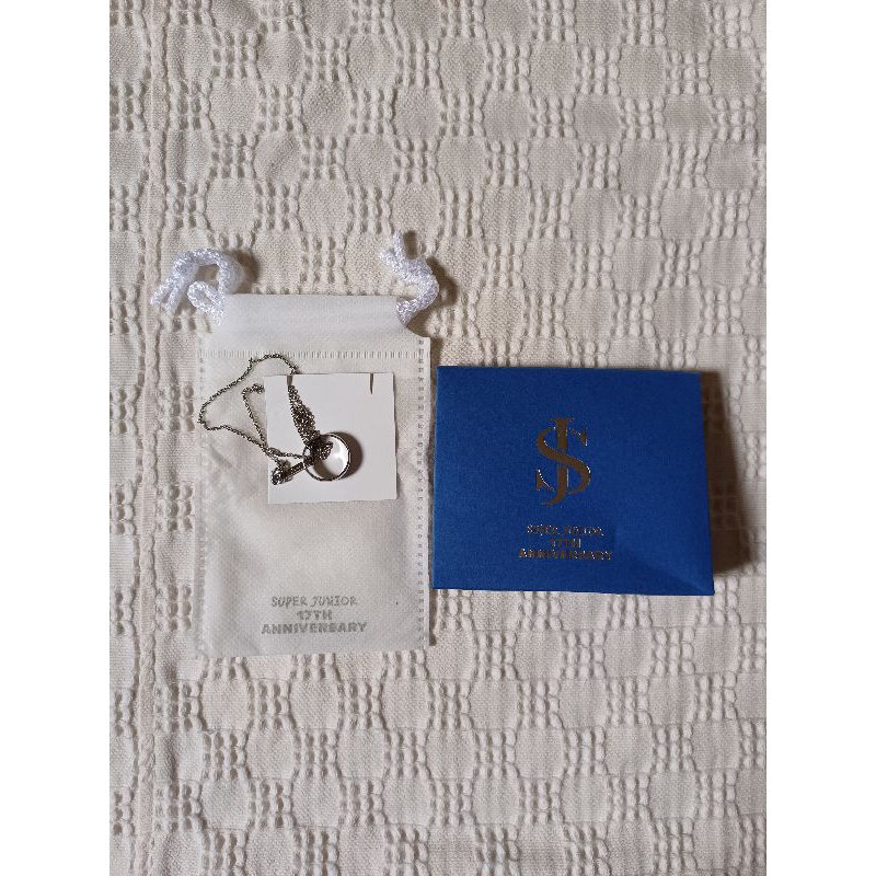 Want to sell Super Junior 17th Anniversary Official Necklace only (read description)