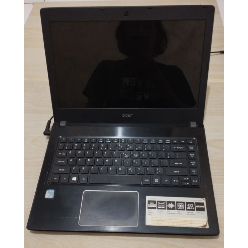 Laptop Acer Aspire E 14 E5-475-37KP intel Core i3-6006U DDR4