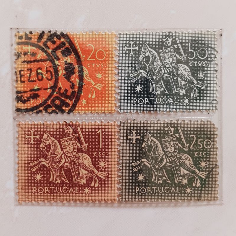 

(AG) Perangko Portugal 1953 Authority Seal of King Dinis Set 4 pcs Used