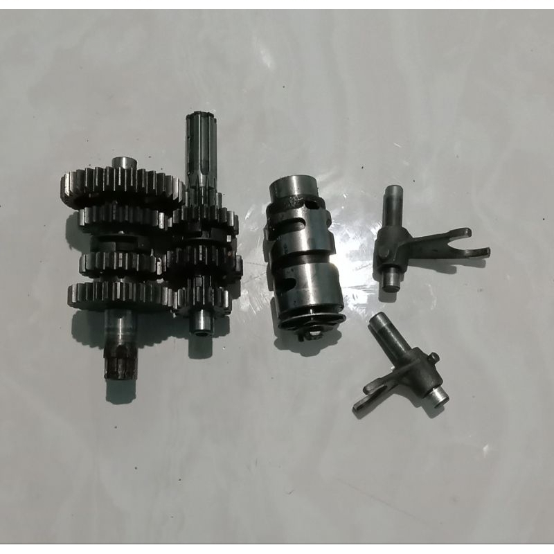 Gigi rasio transmisi Suzuki RC100 RCbravo tornado GX rc dk original second